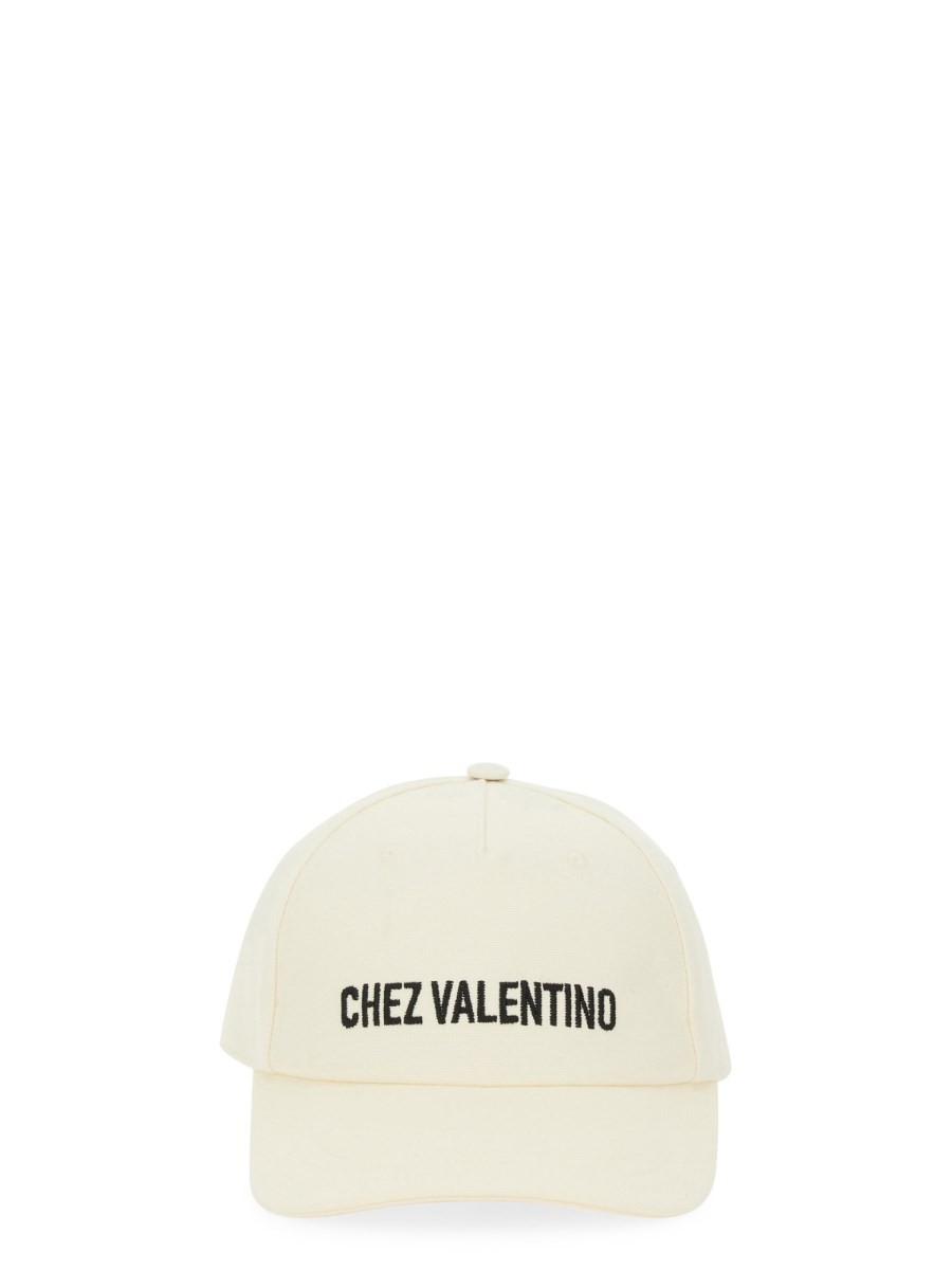 BASEBALL CAP WITH EMBROIDERY