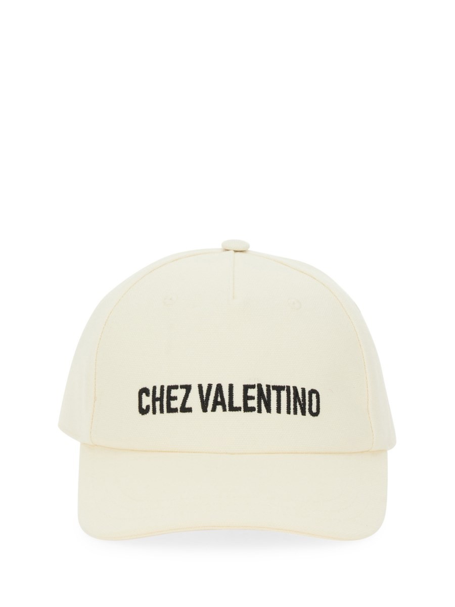BASEBALL CAP WITH EMBROIDERY