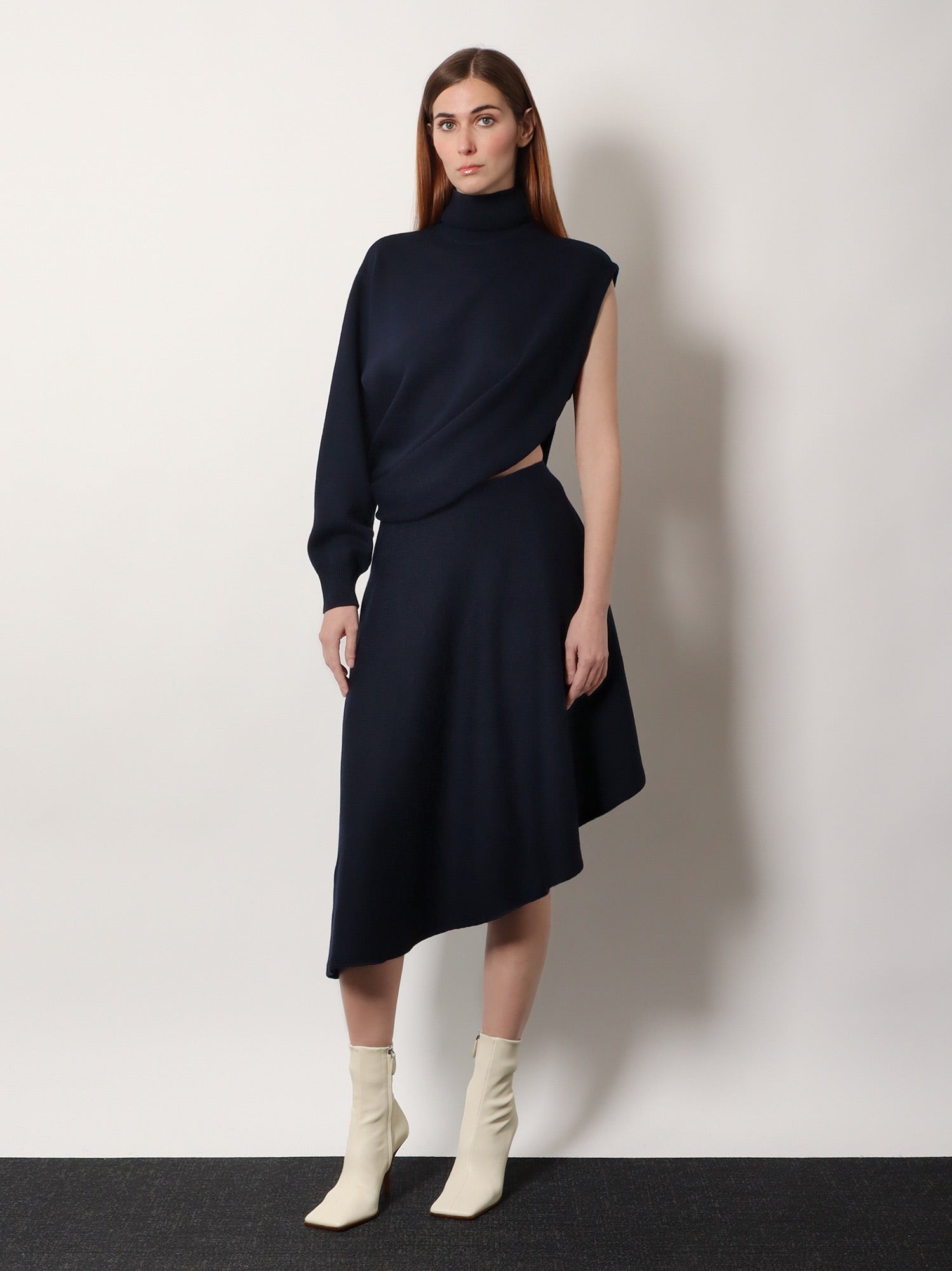 Cut-Out virgin wool dress - Image 2