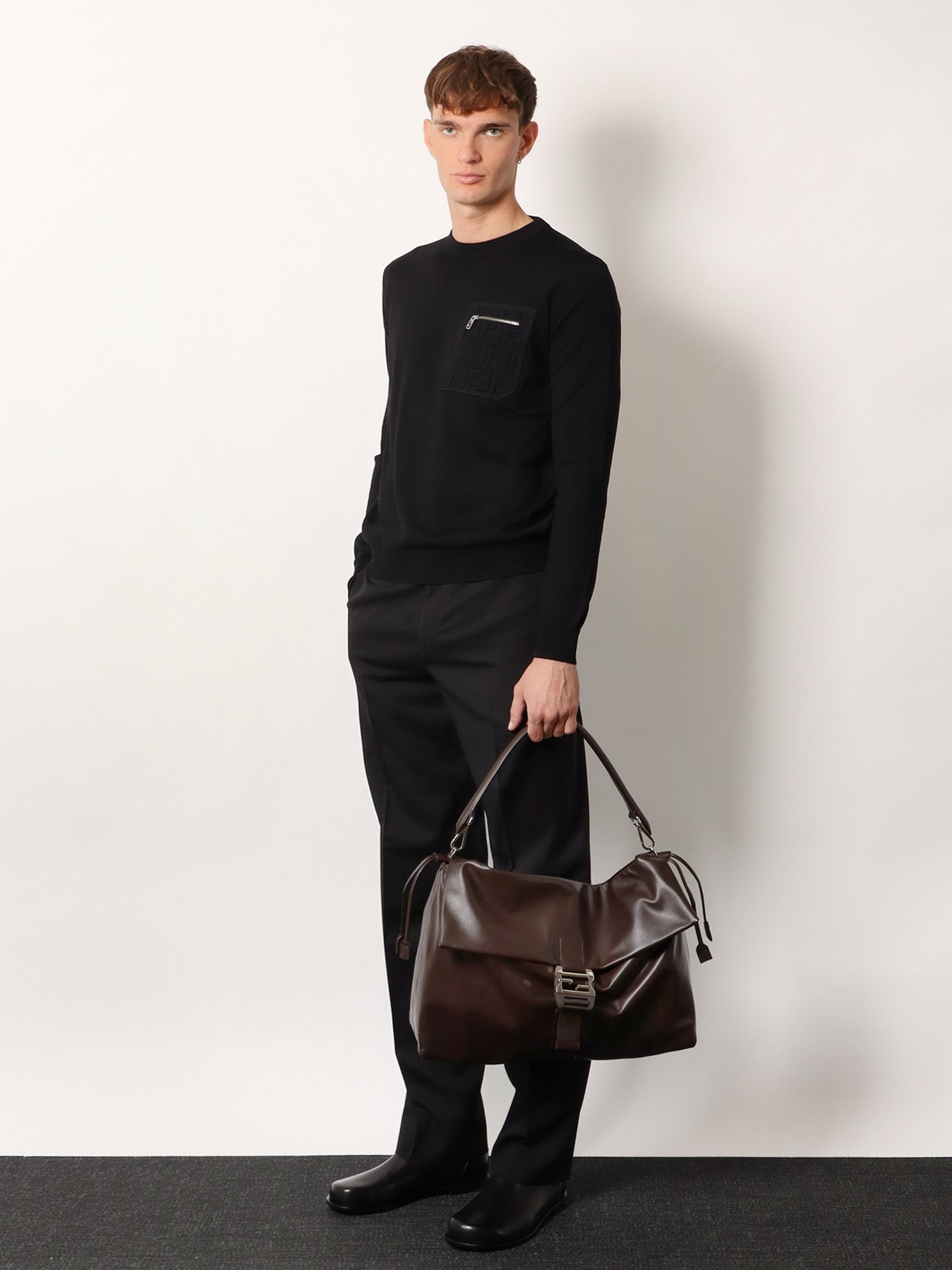 Fendi Flux Maxi Messenger leather shoulder bag - Image 2