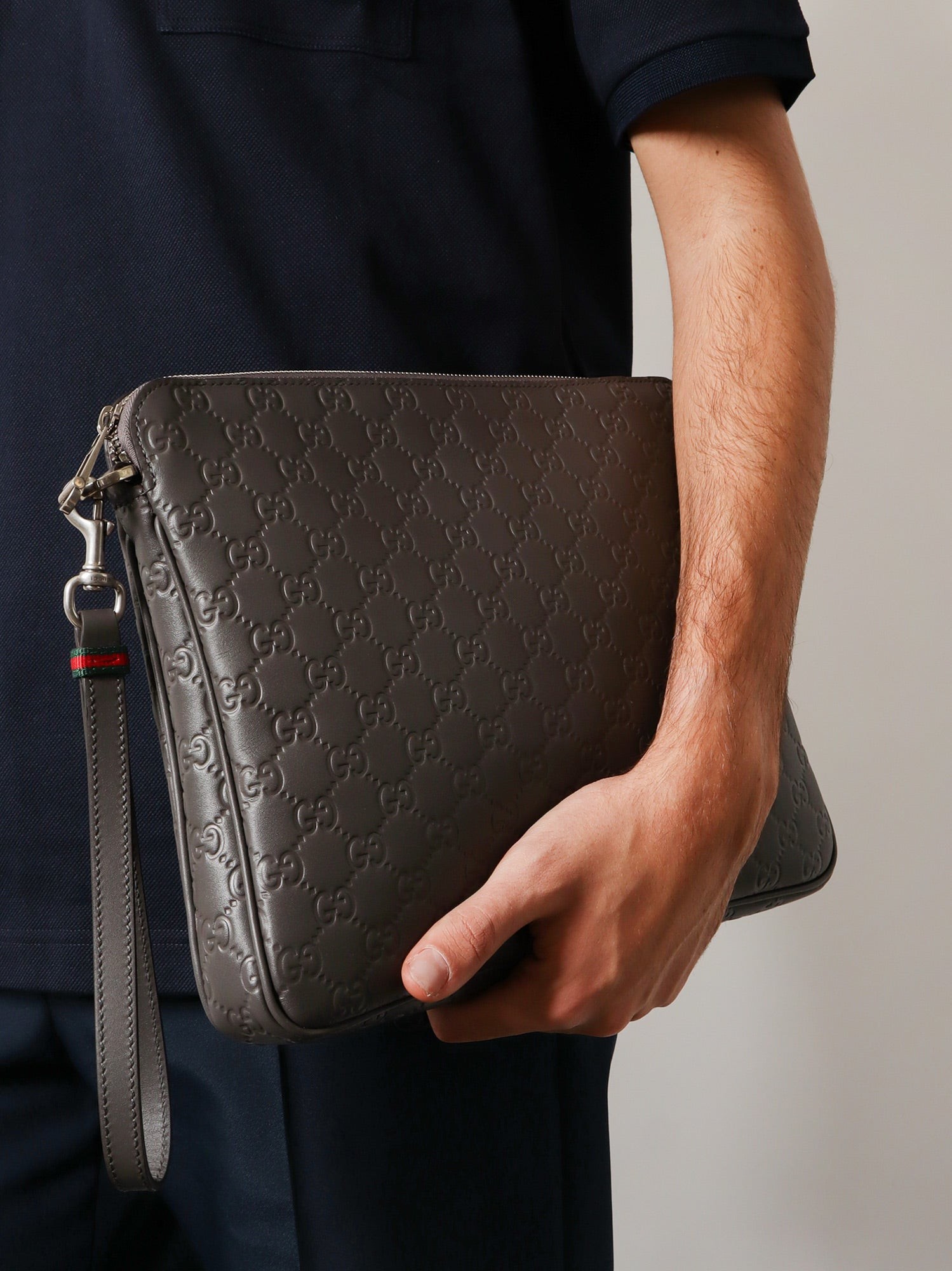 GG Emblem leather crossbody bag - Image 2