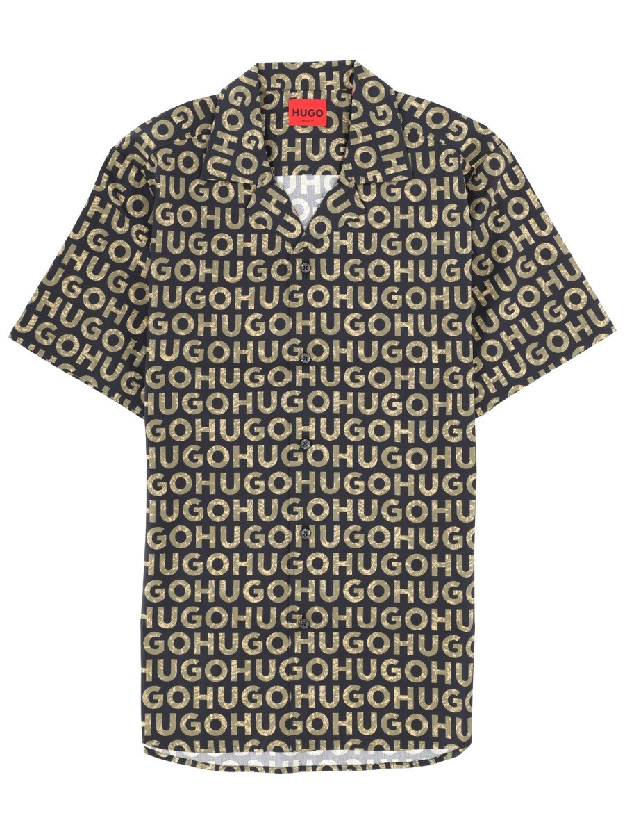 HALF-SLEEVE SHIRT