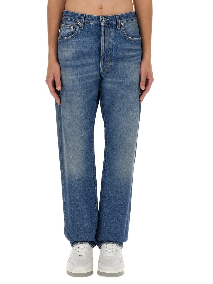 JEANS WITH LOGO DETAIL