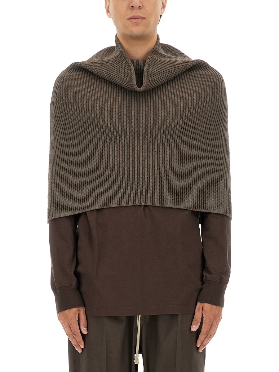 KNITTED CAPE