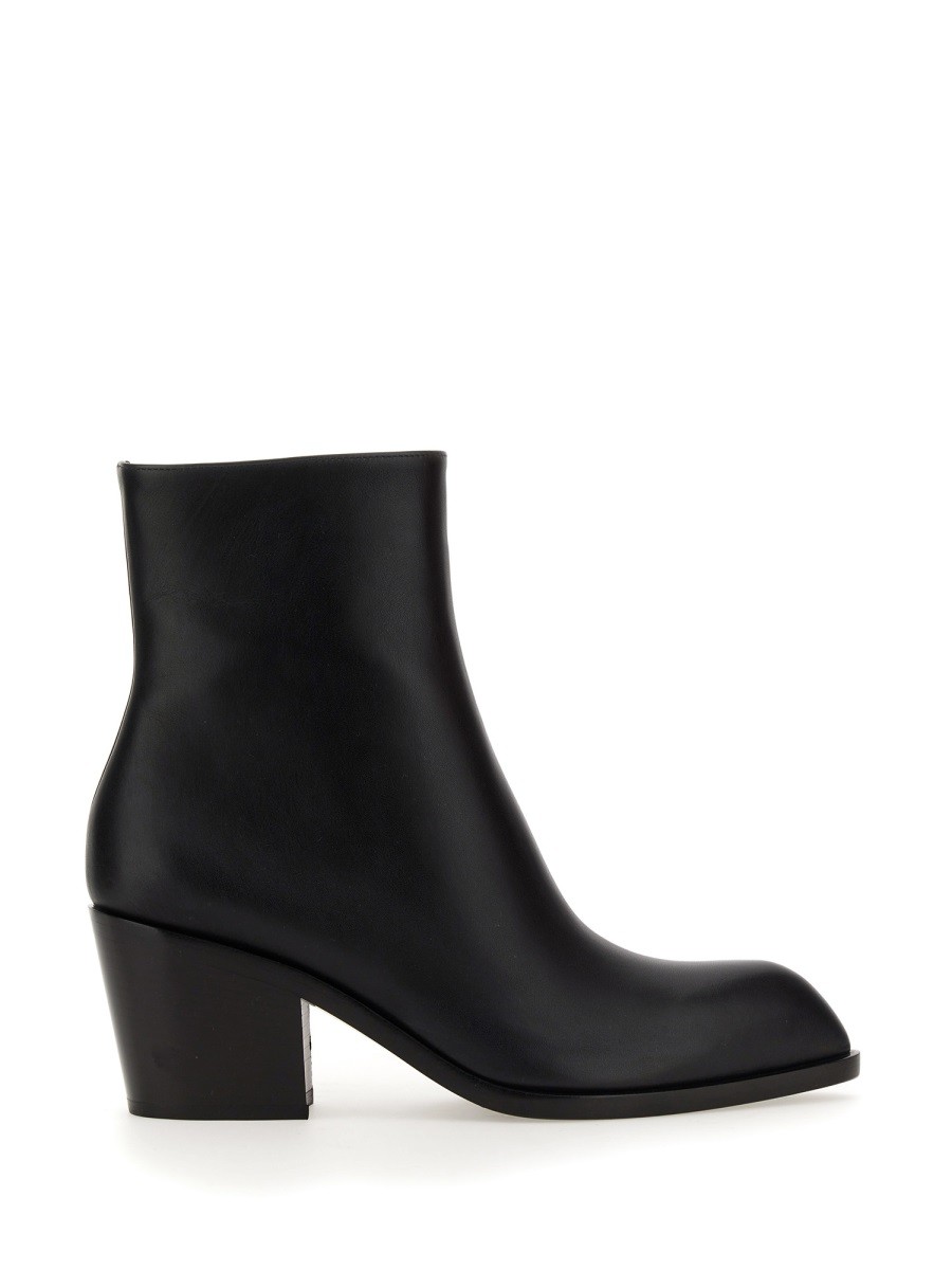 LEATHER BOOT