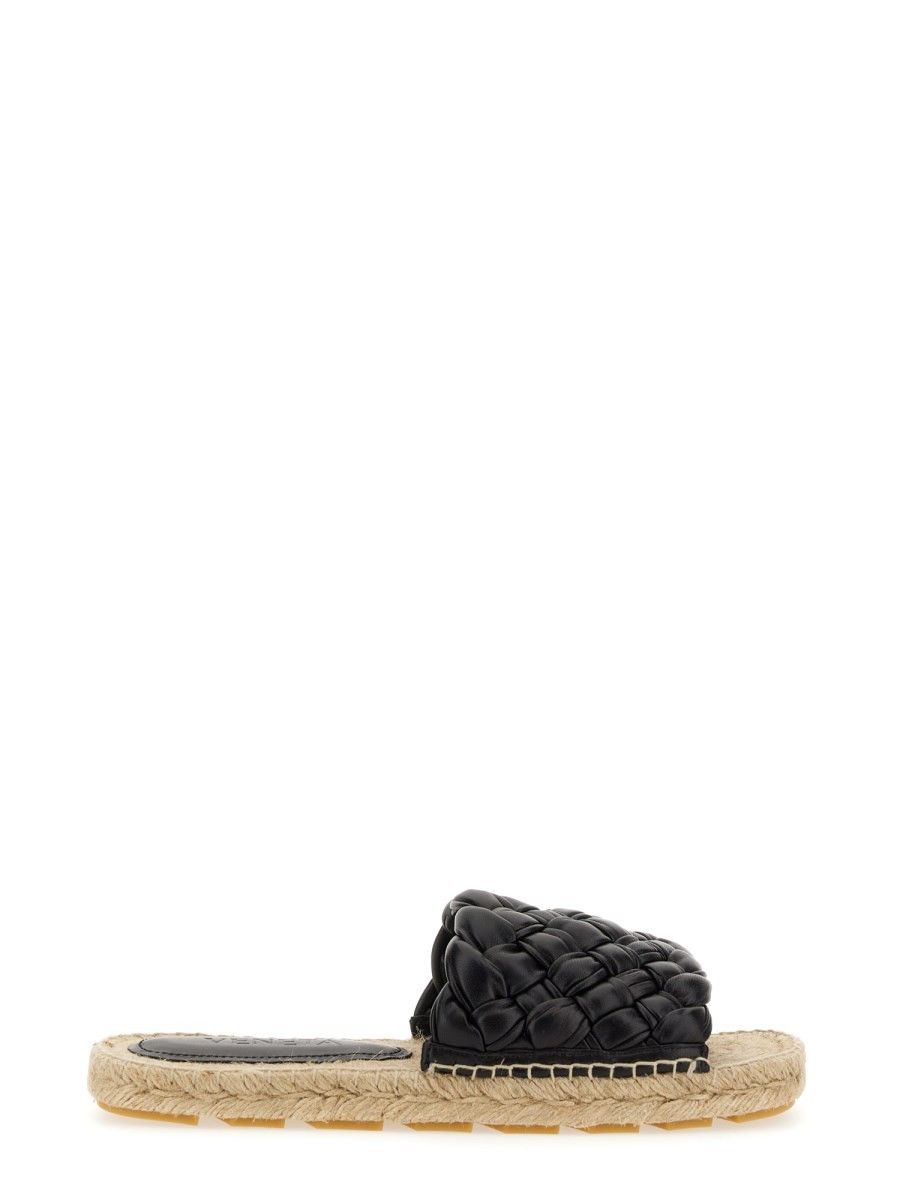 LEATHER SANDAL