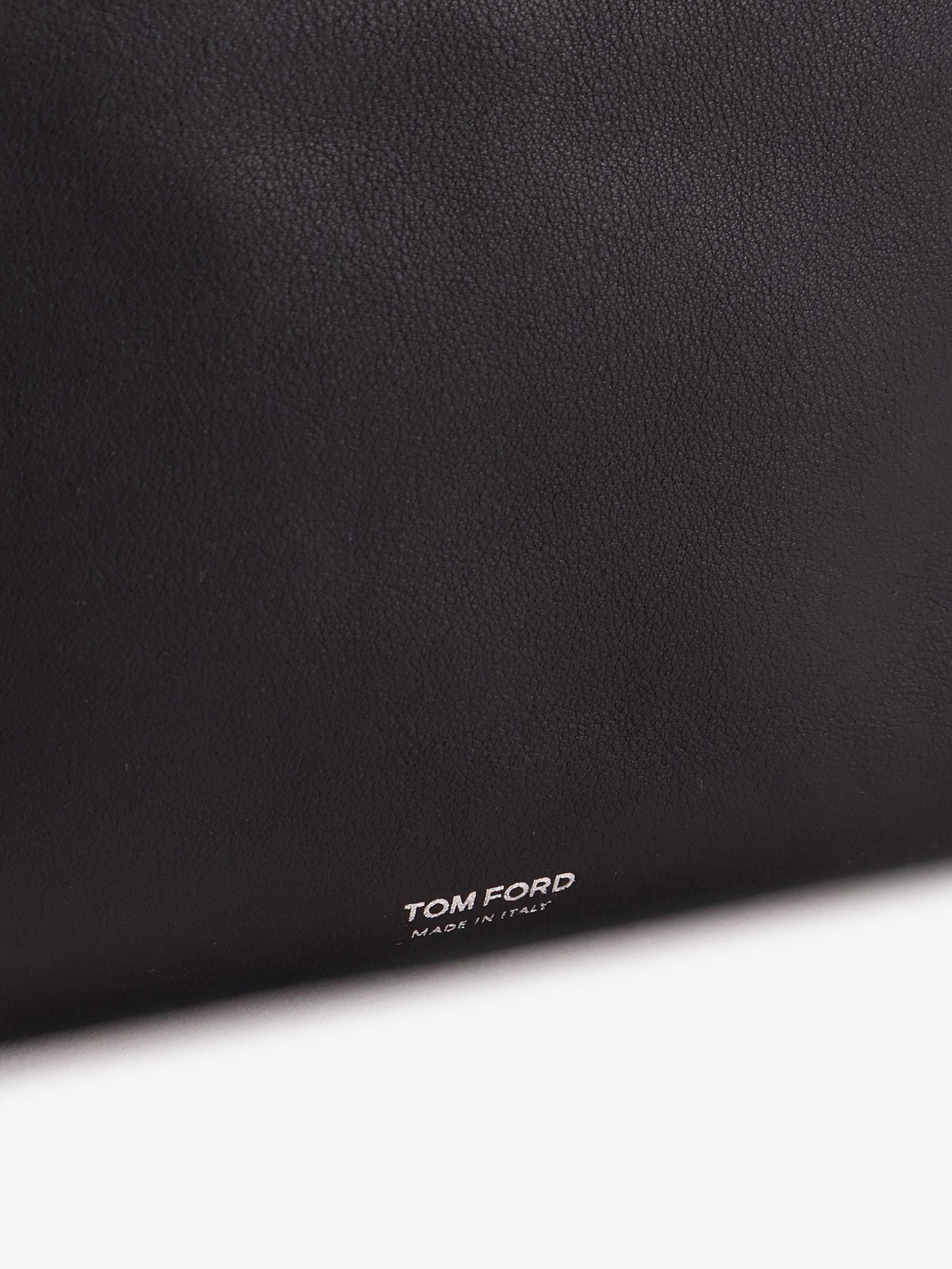 Leather shopping bag with logo lettering on the bottom - Image 5