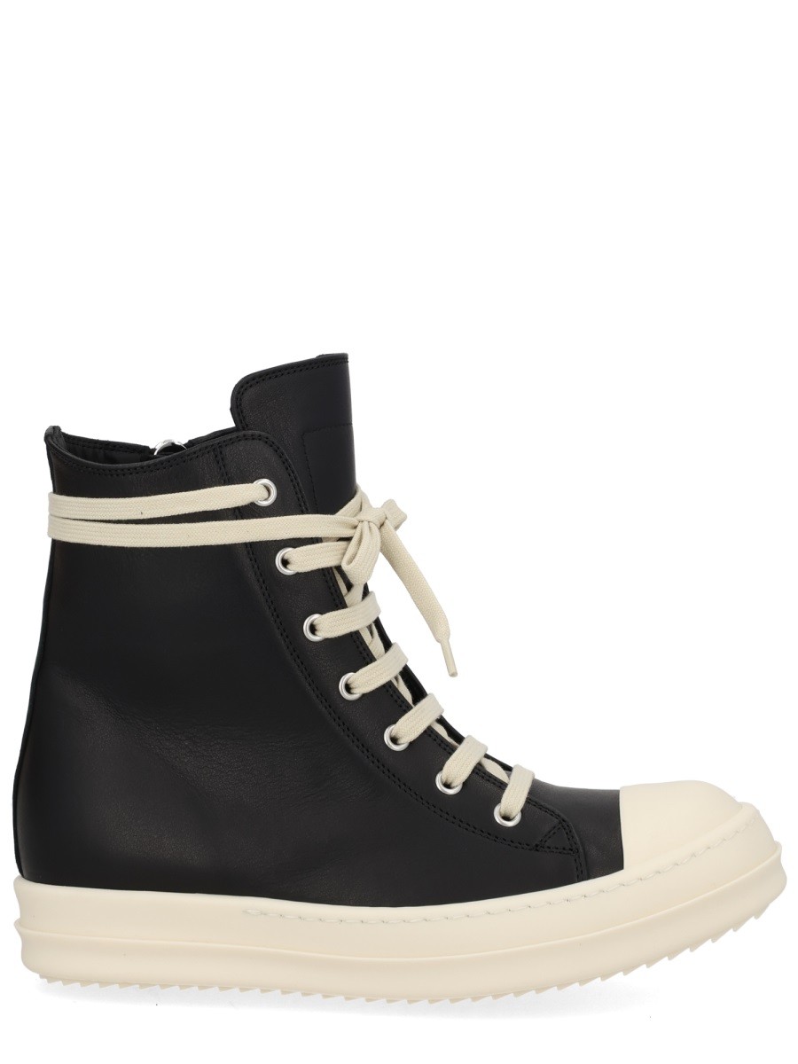 LEATHER SNEAKER