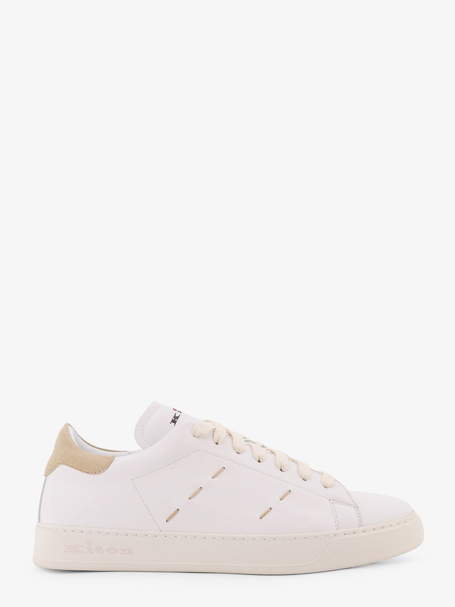 Leather sneakers with iconic stitching