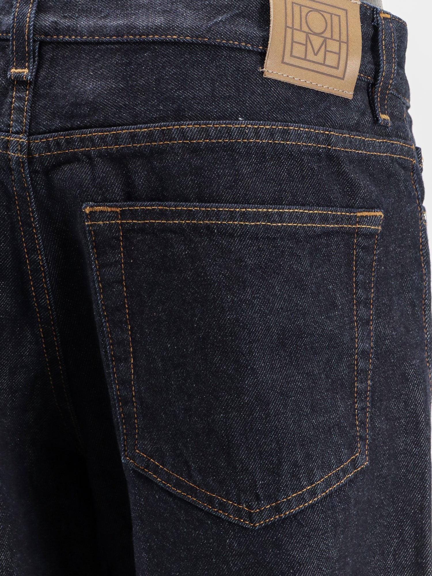 Low straight denim jeans - Image 5