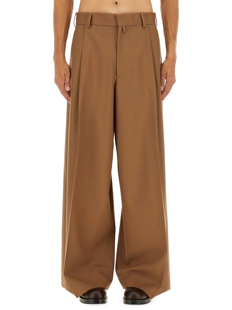 PANTS WITH PLEATS