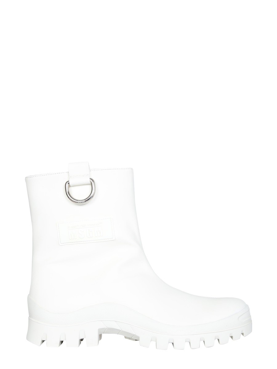 RAIN BOOTS