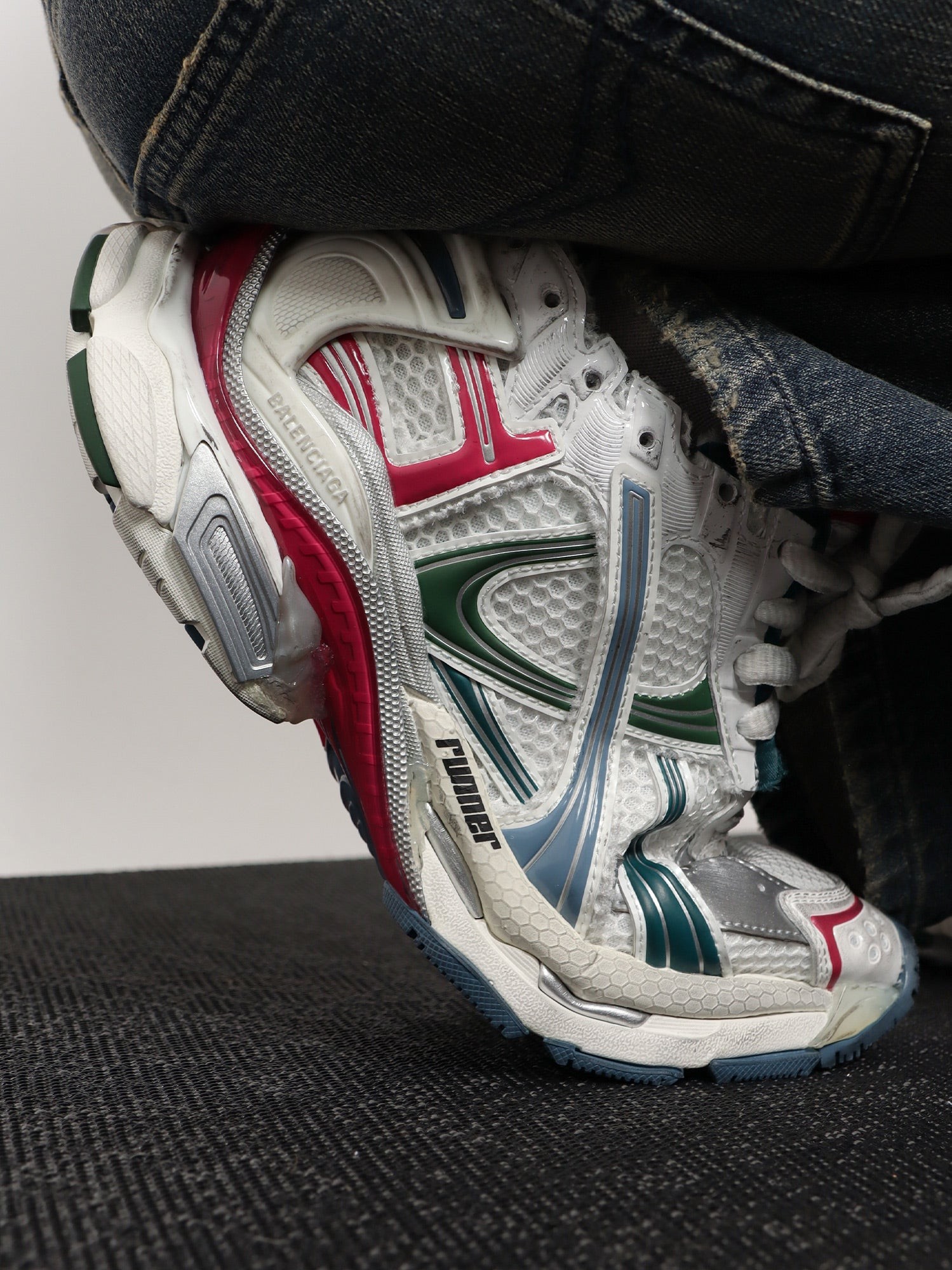 Runner low-top mesh sneakers - Image 2