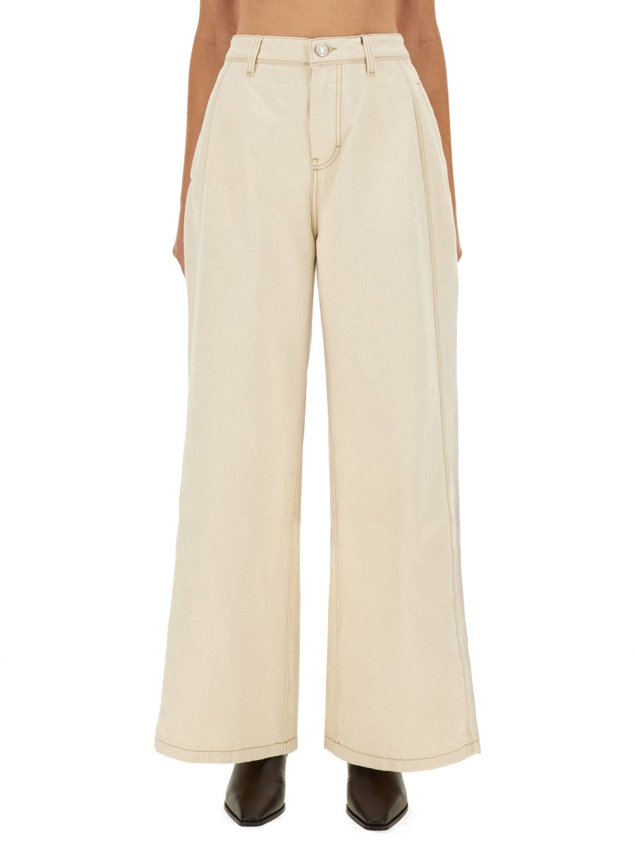 "SUPER WIDE FIT" JEANS