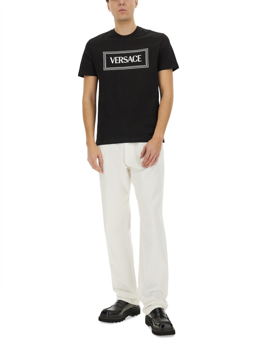 T-SHIRT WITH '90S VINTAGE EMBROIDERED LOGO - Image 2