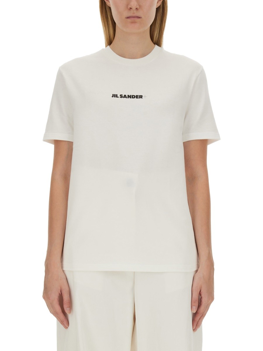 T-SHIRT WITH LOGO