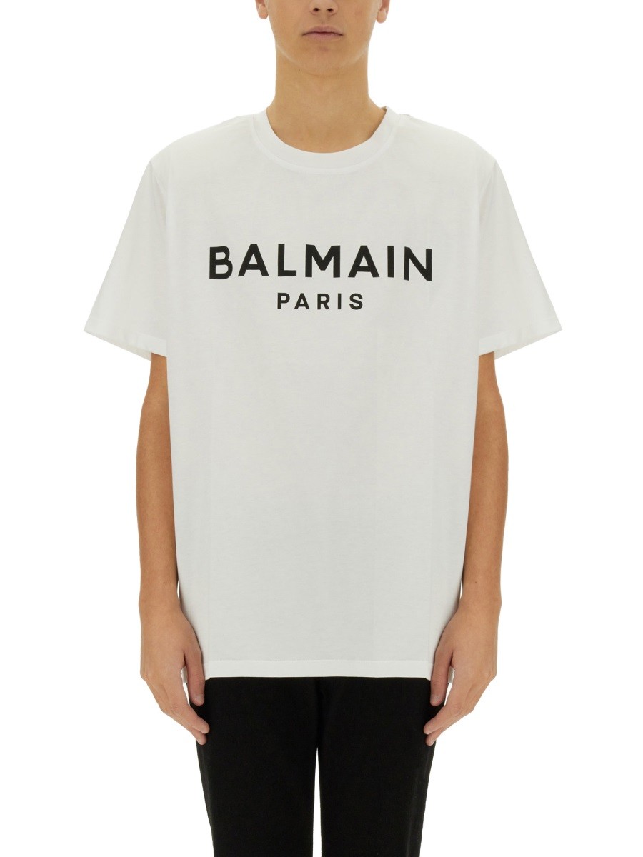 T-SHIRT WITH LOGO