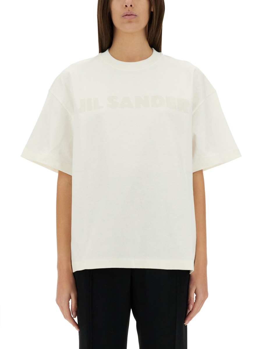 T-SHIRT WITH LOGO