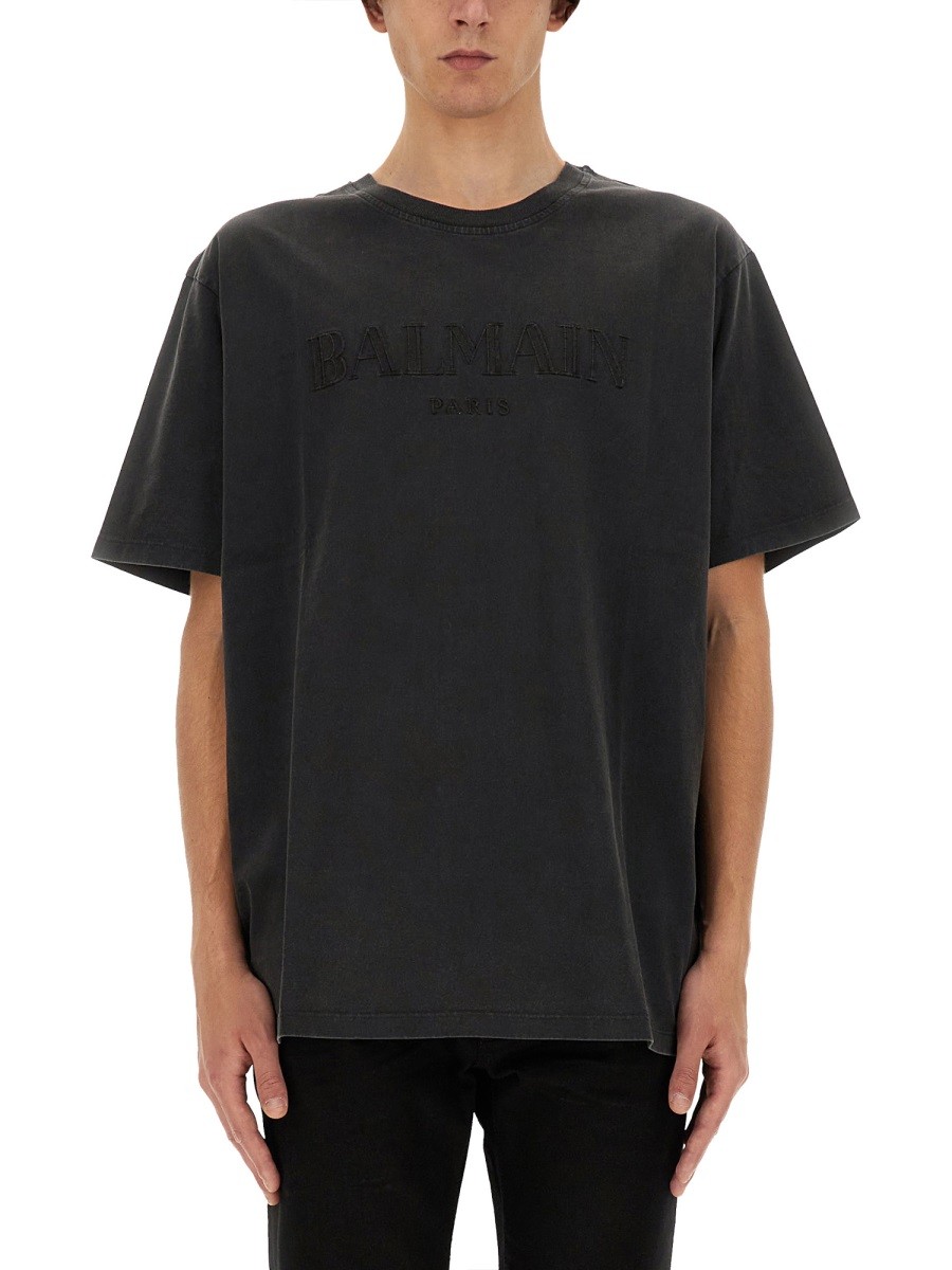 T-SHIRT WITH LOGO