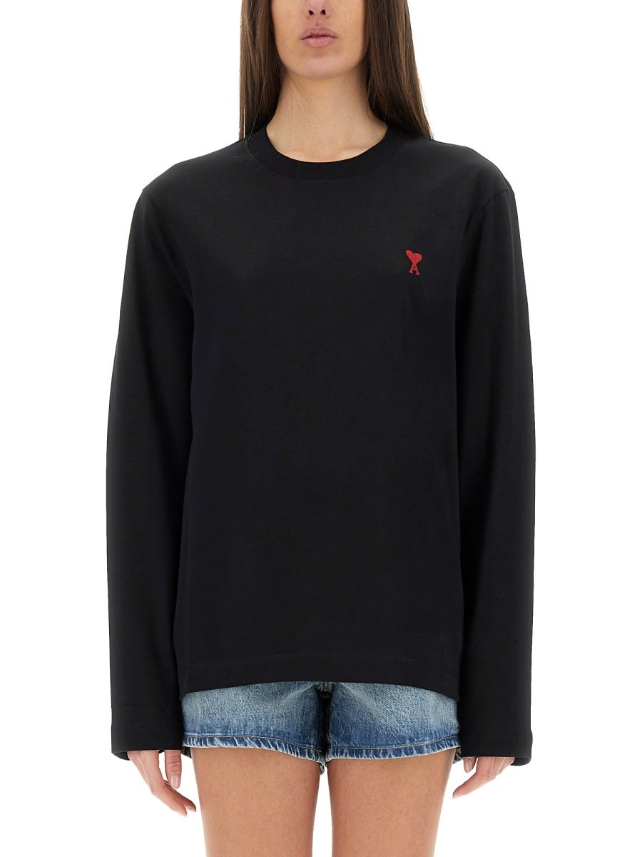 T-SHIRT WITH LOGO