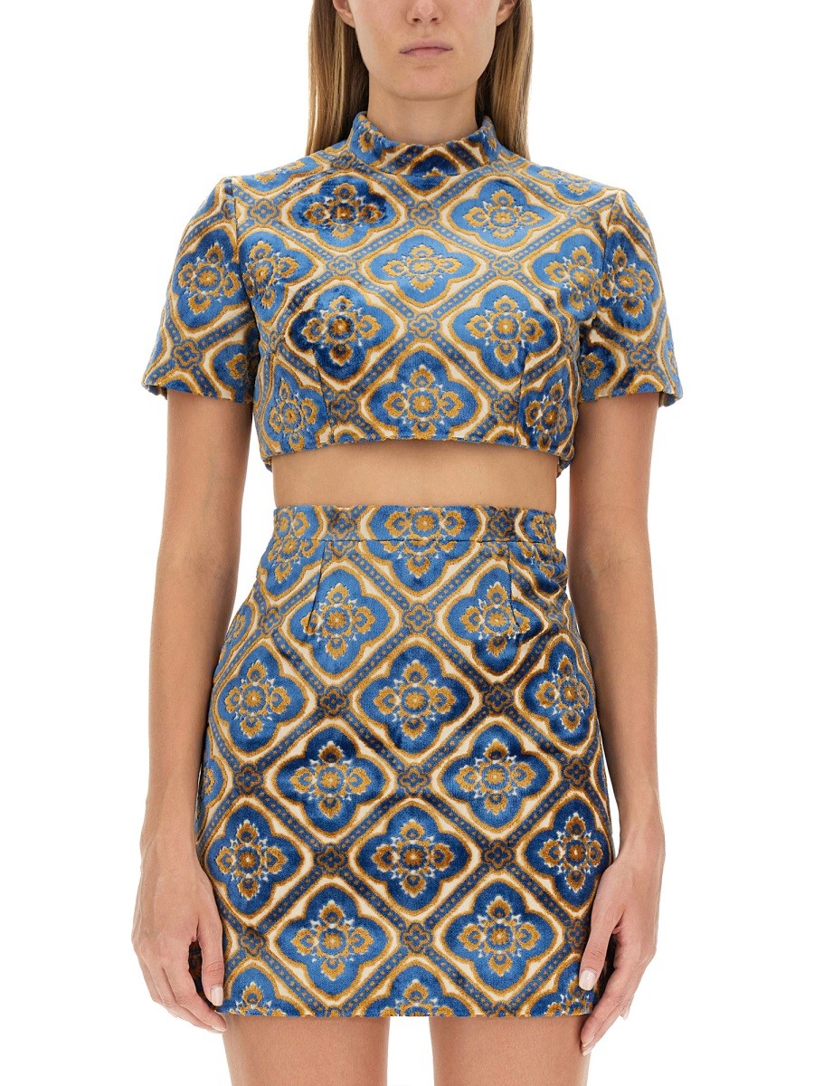TOP CROPPED