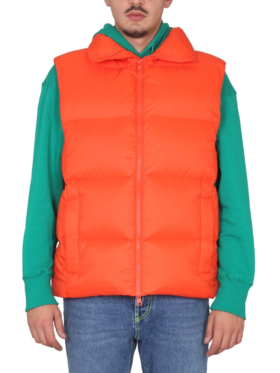 VESTS WITH LOGO
