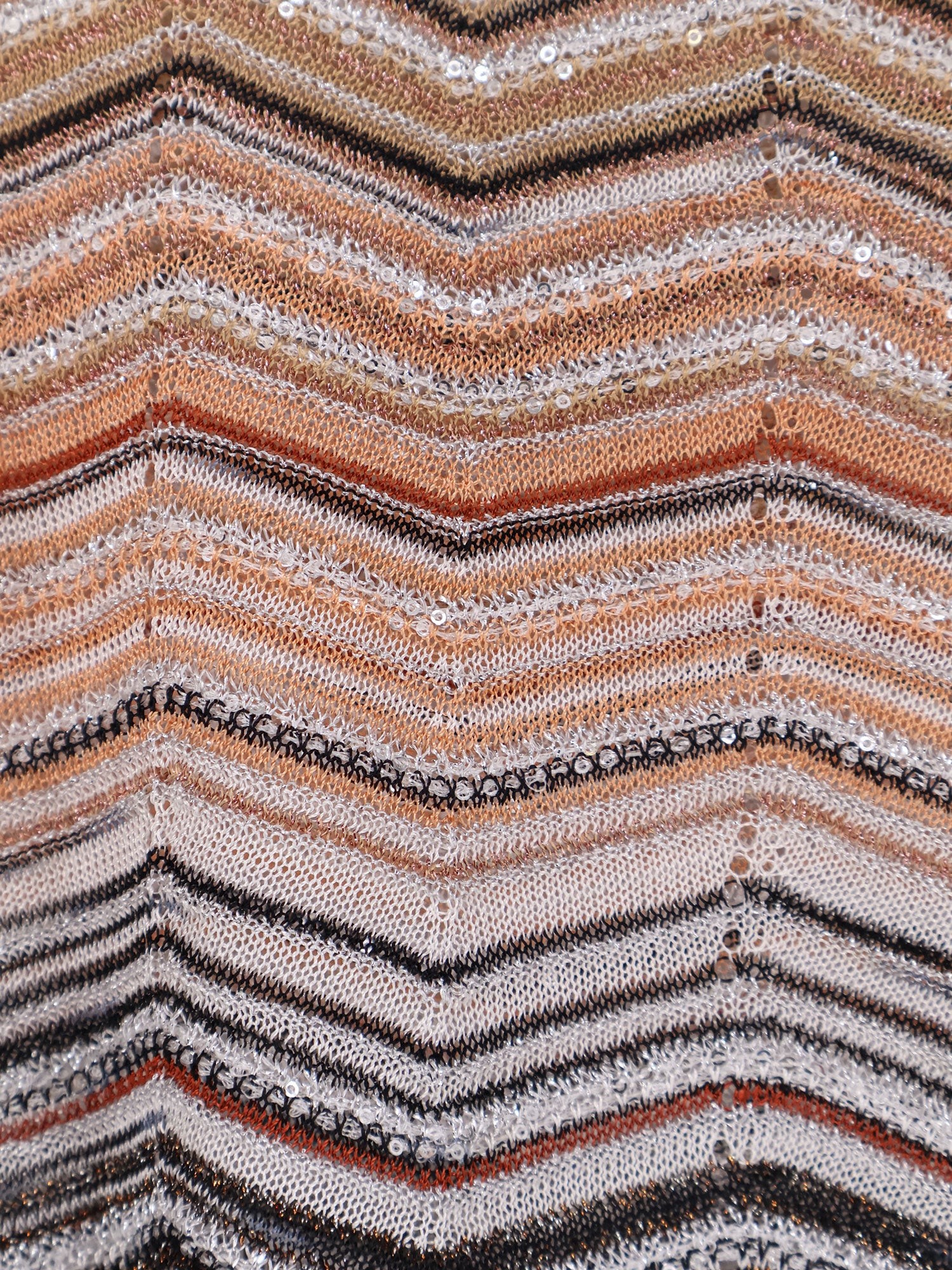 Viscose tank top with laminated chevron pattern - Image 3