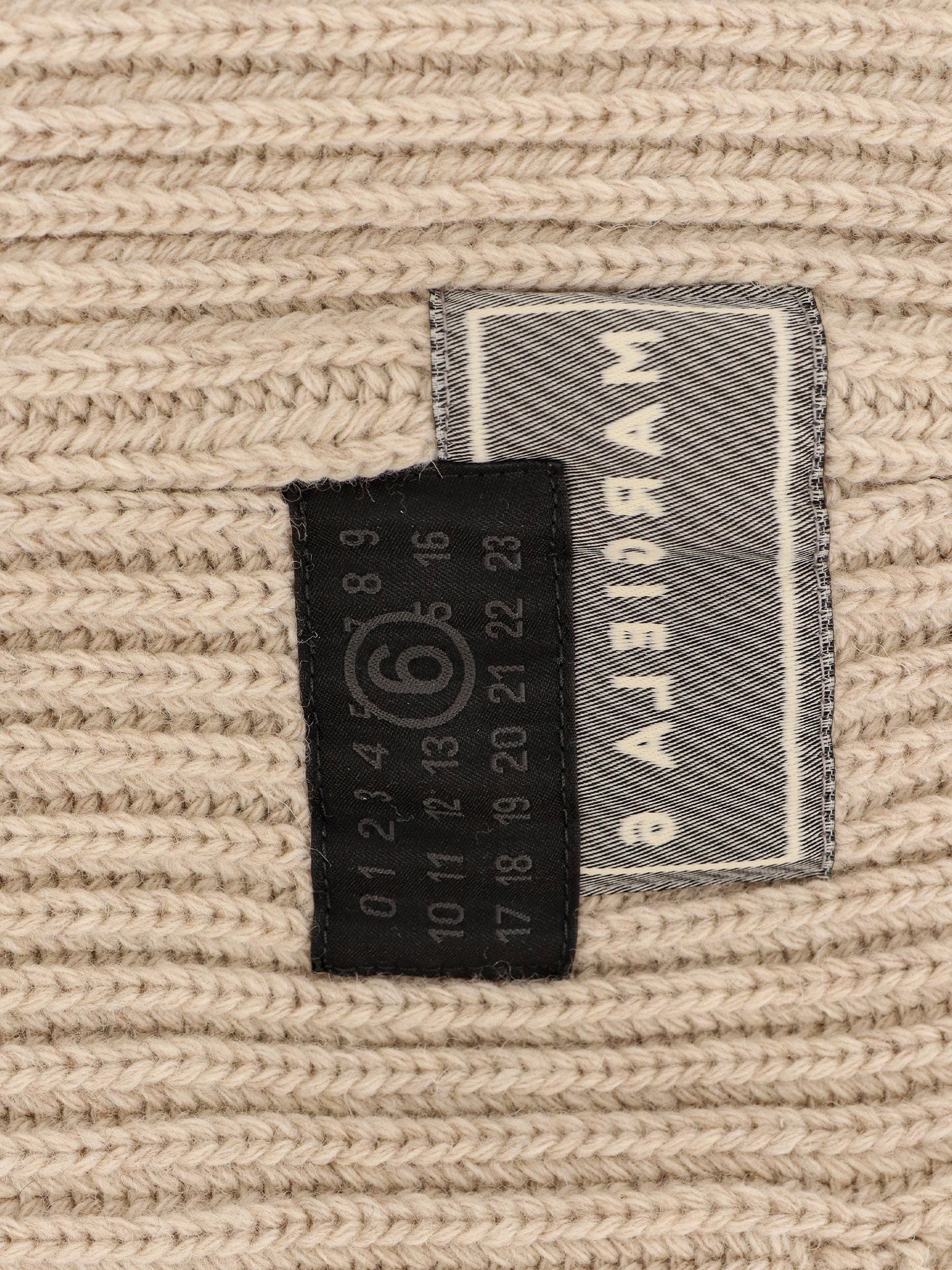 Wool blend balaclava with distressed effect - Image 3