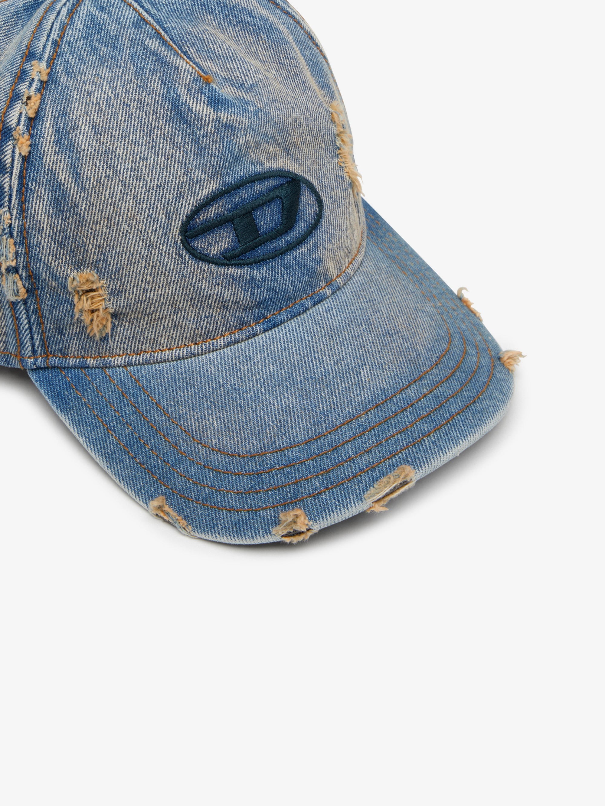 C-enic denim with used effect - Image 4