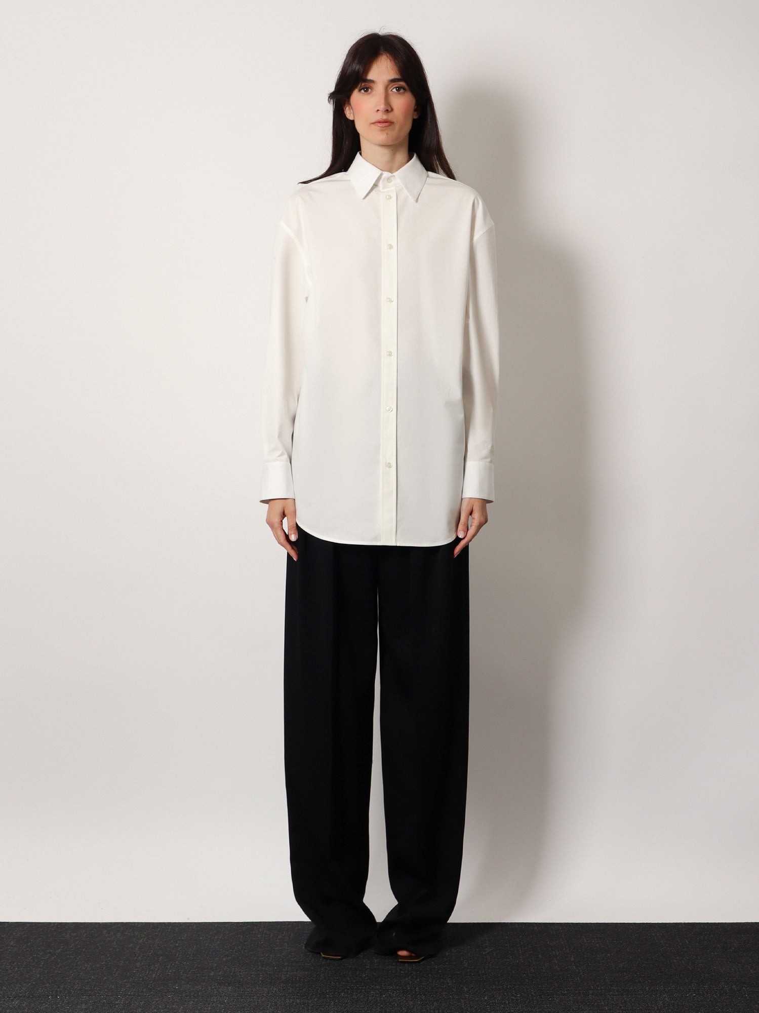 Certified cotton shirt with Monogram embroidery - Image 3