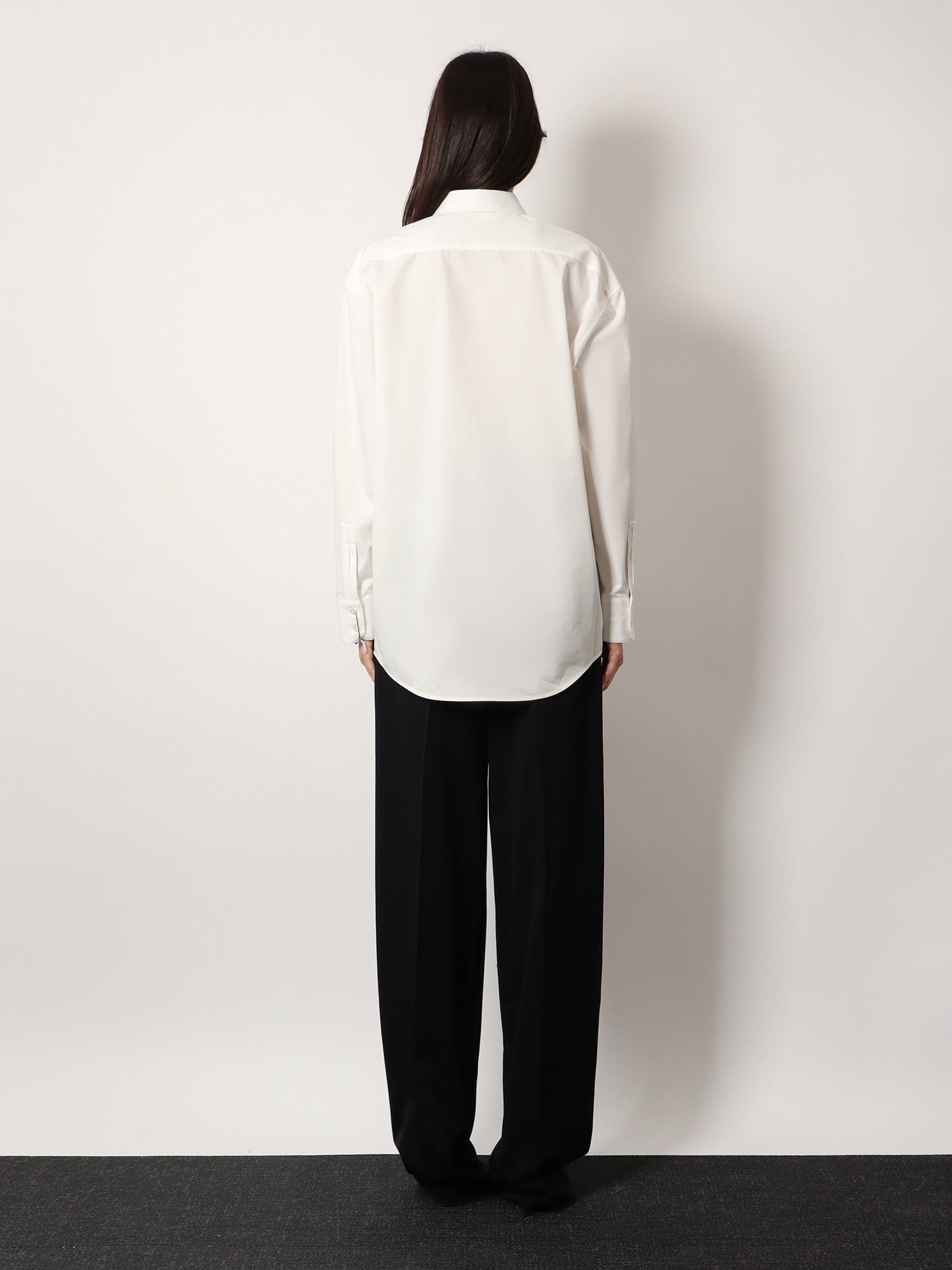 Certified cotton shirt with Monogram embroidery - Image 4