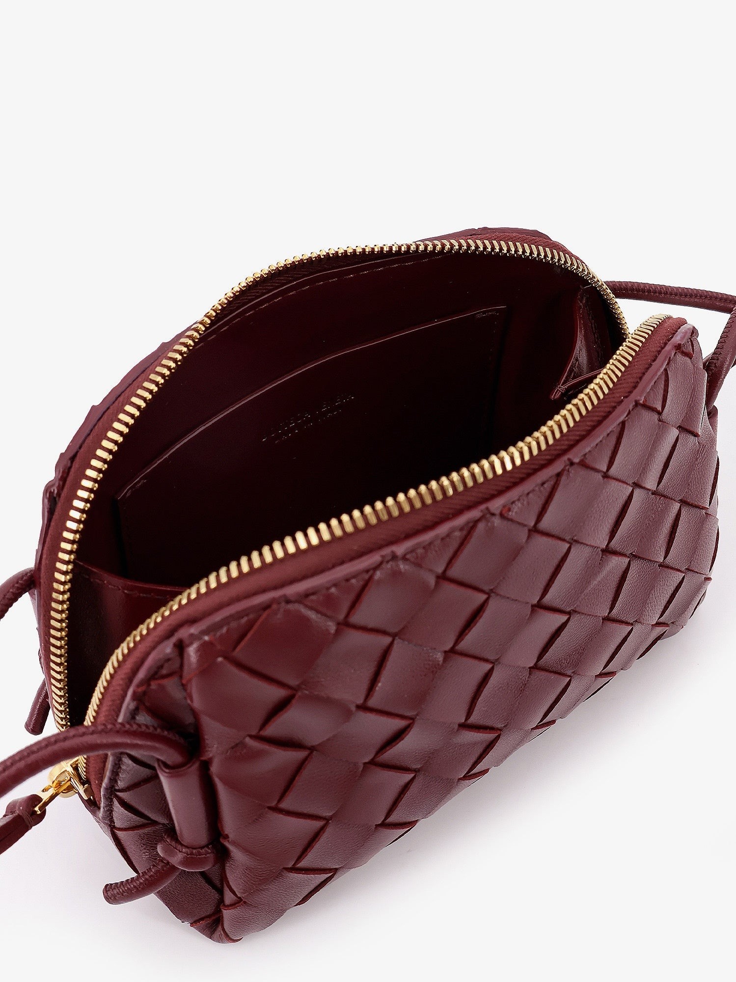 Concert Pouch leather shoulder bag with Intrecciato motif - Image 4