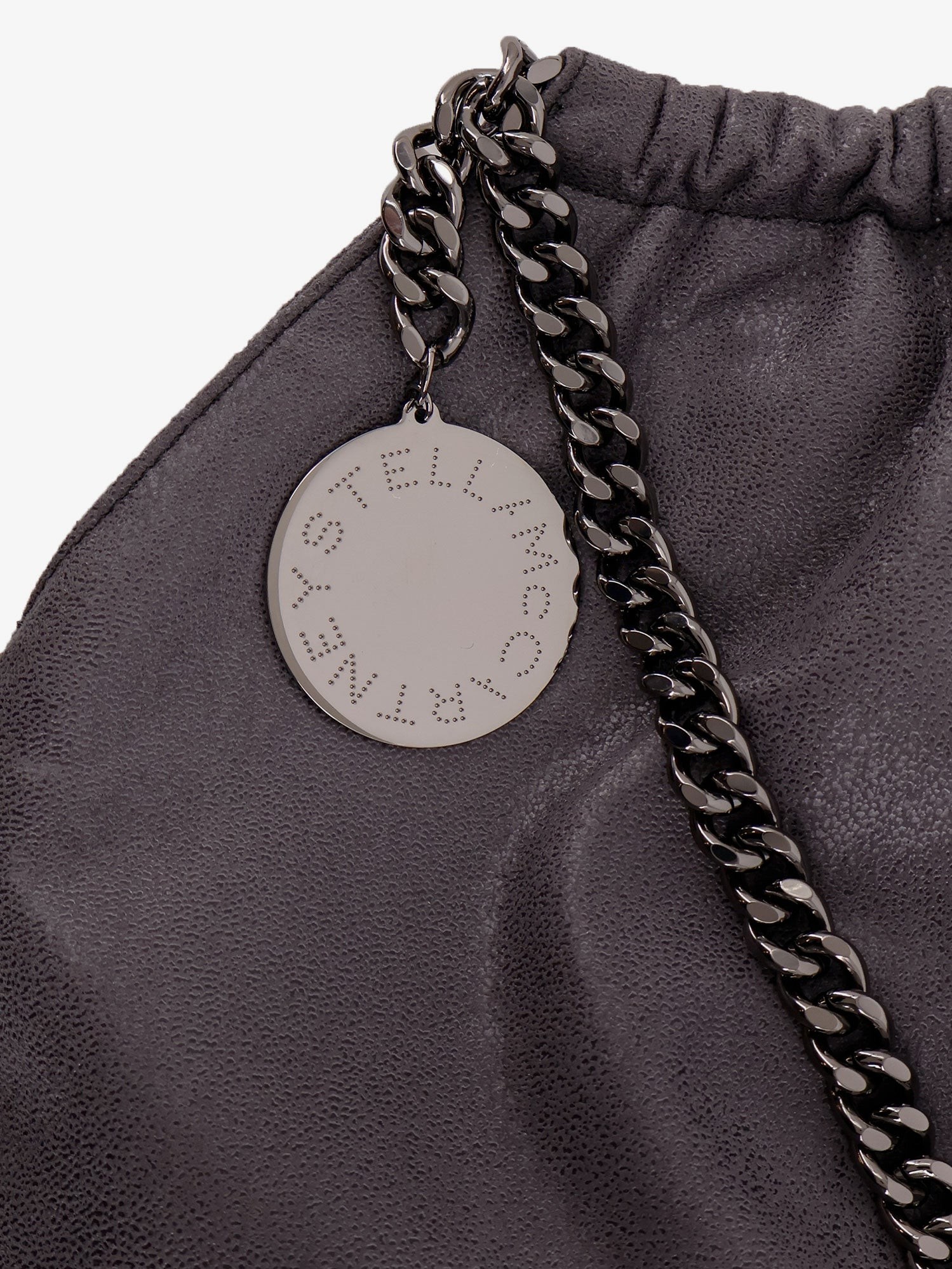Falabella shoulder bag with metal drawstring - Image 3