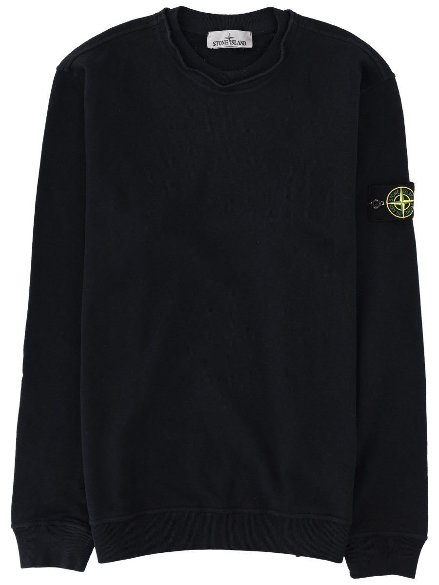 FELPA CON PATCH LOGO