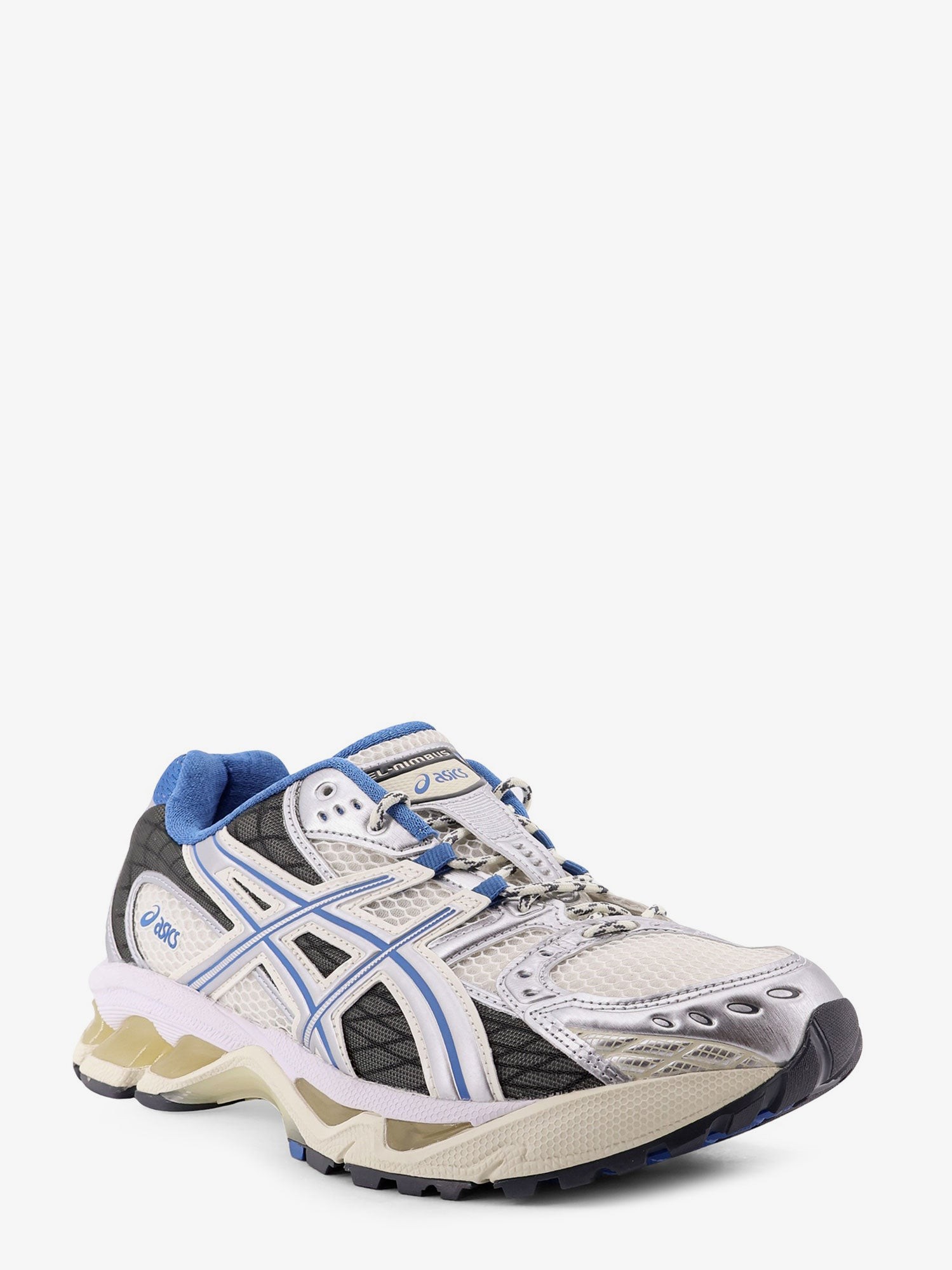 Gel Nimbus 10.1 mesh sneakers with logo on the side - Image 2