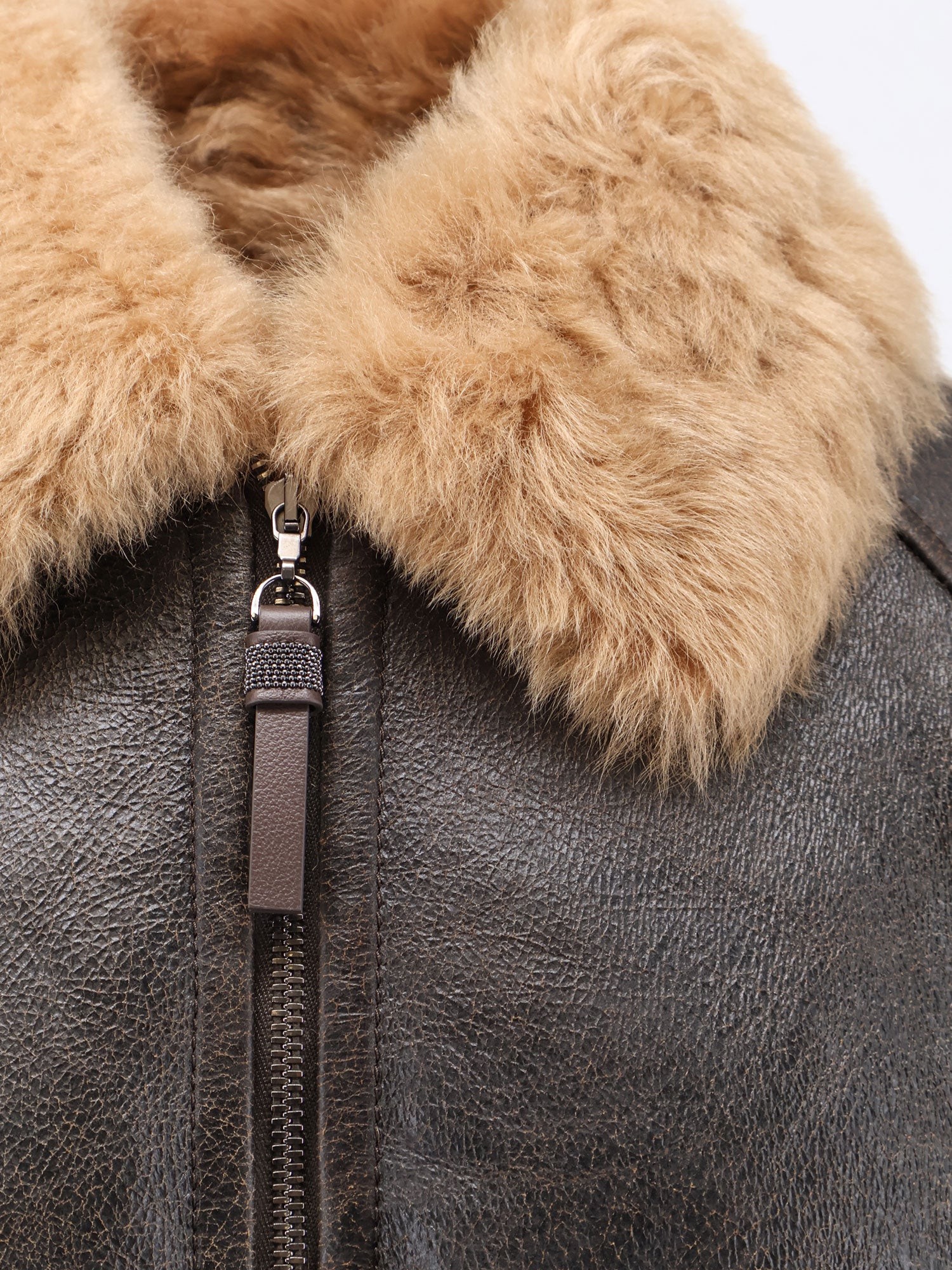 Leather jacket with shearling collar - Image 3