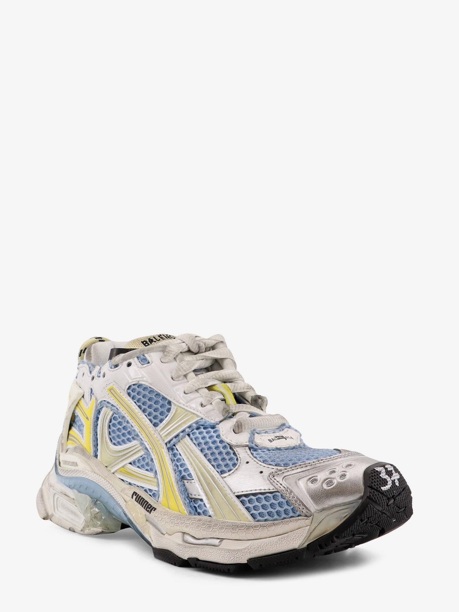 Low-top Runner mesh sneakers