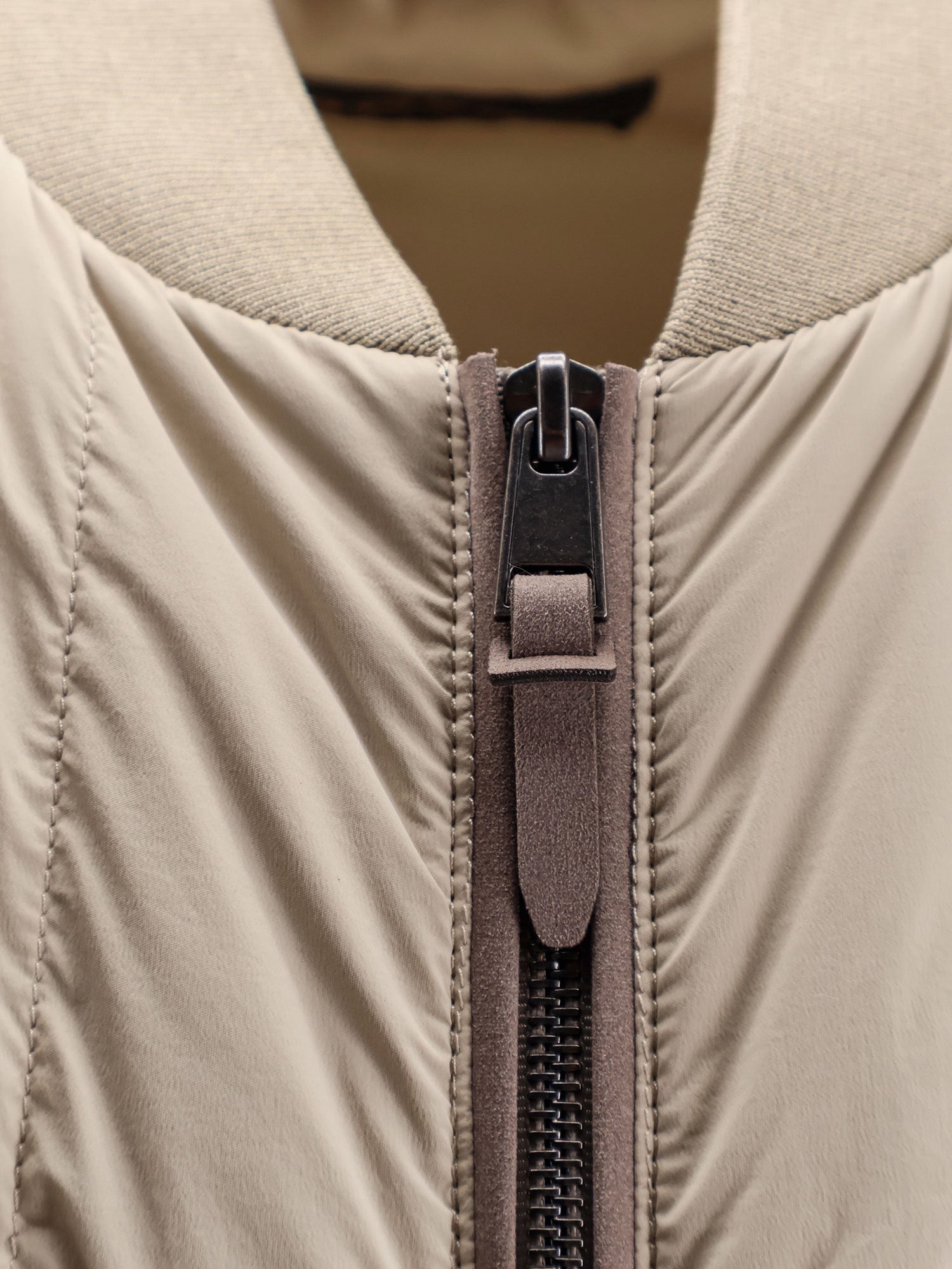 Nylon sleeveless jacket - Image 3