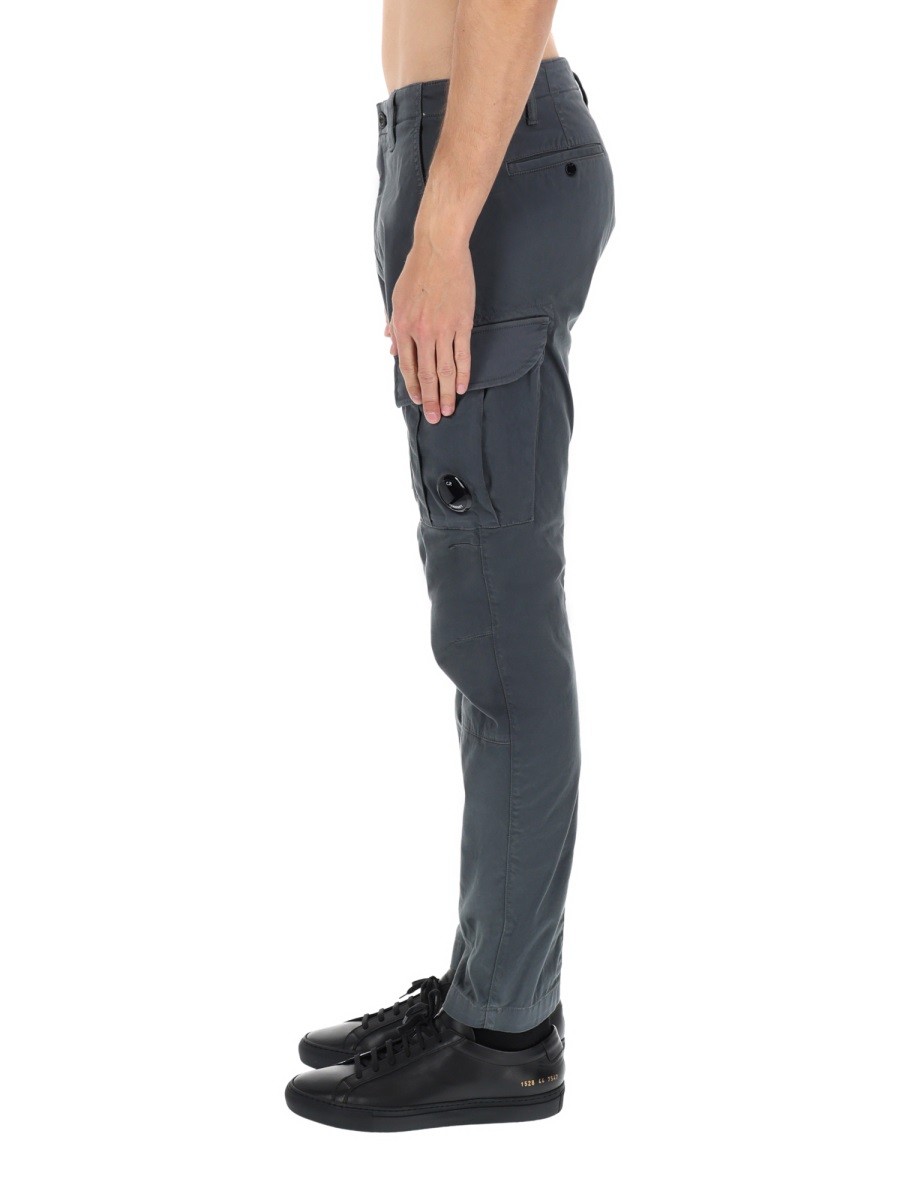 PANTALONE CARGO CON PATCH LOGO - Image 4