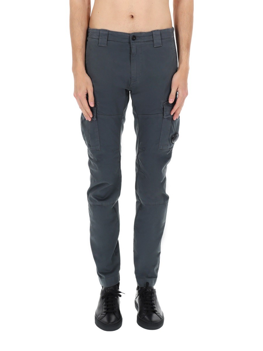 PANTALONE CARGO CON PATCH LOGO - Image 6