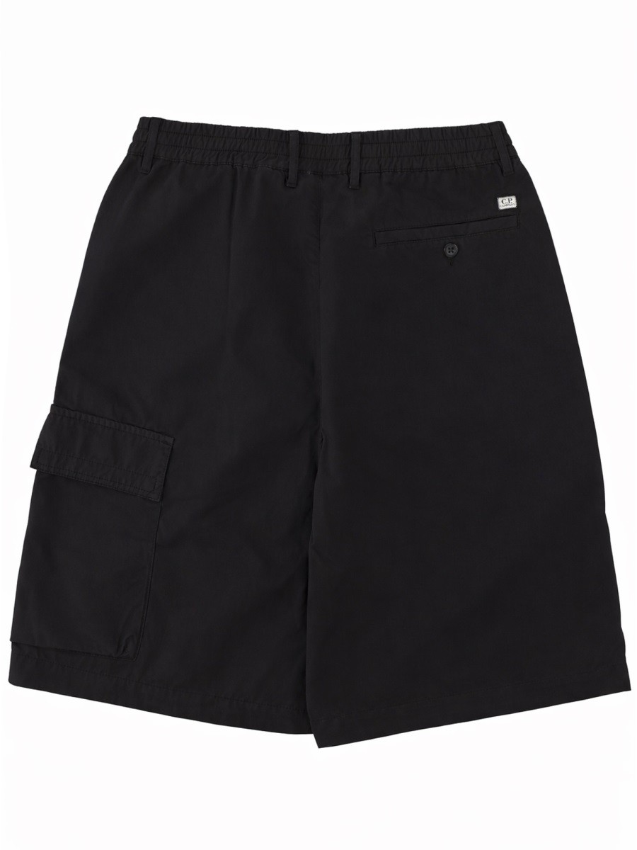 SHORTS CARGO CON PATCH LOGO - Image 3