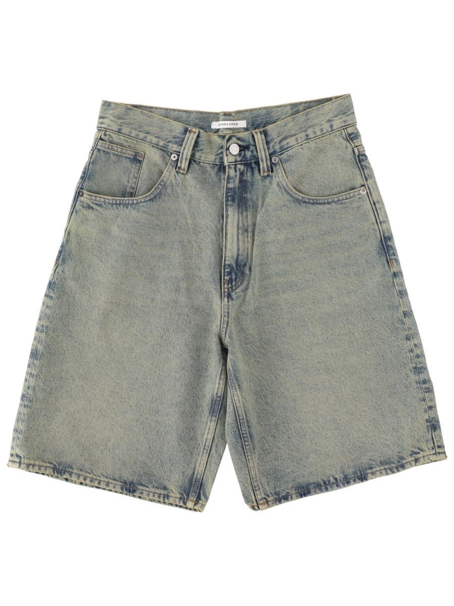 SHORTS IN DENIM