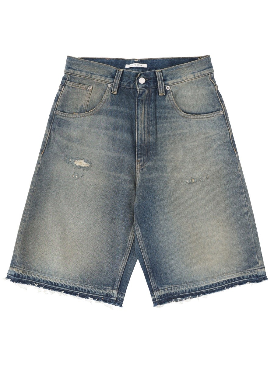 SHORTS IN DENIM