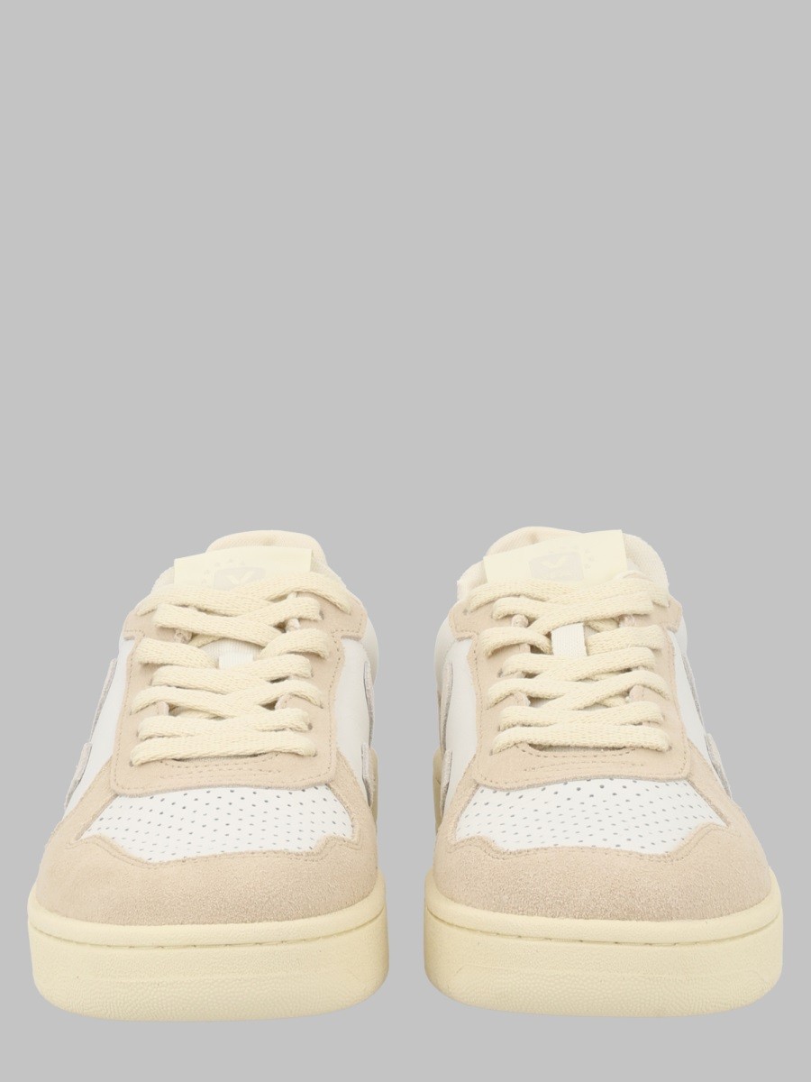 SNEAKER "V-82"