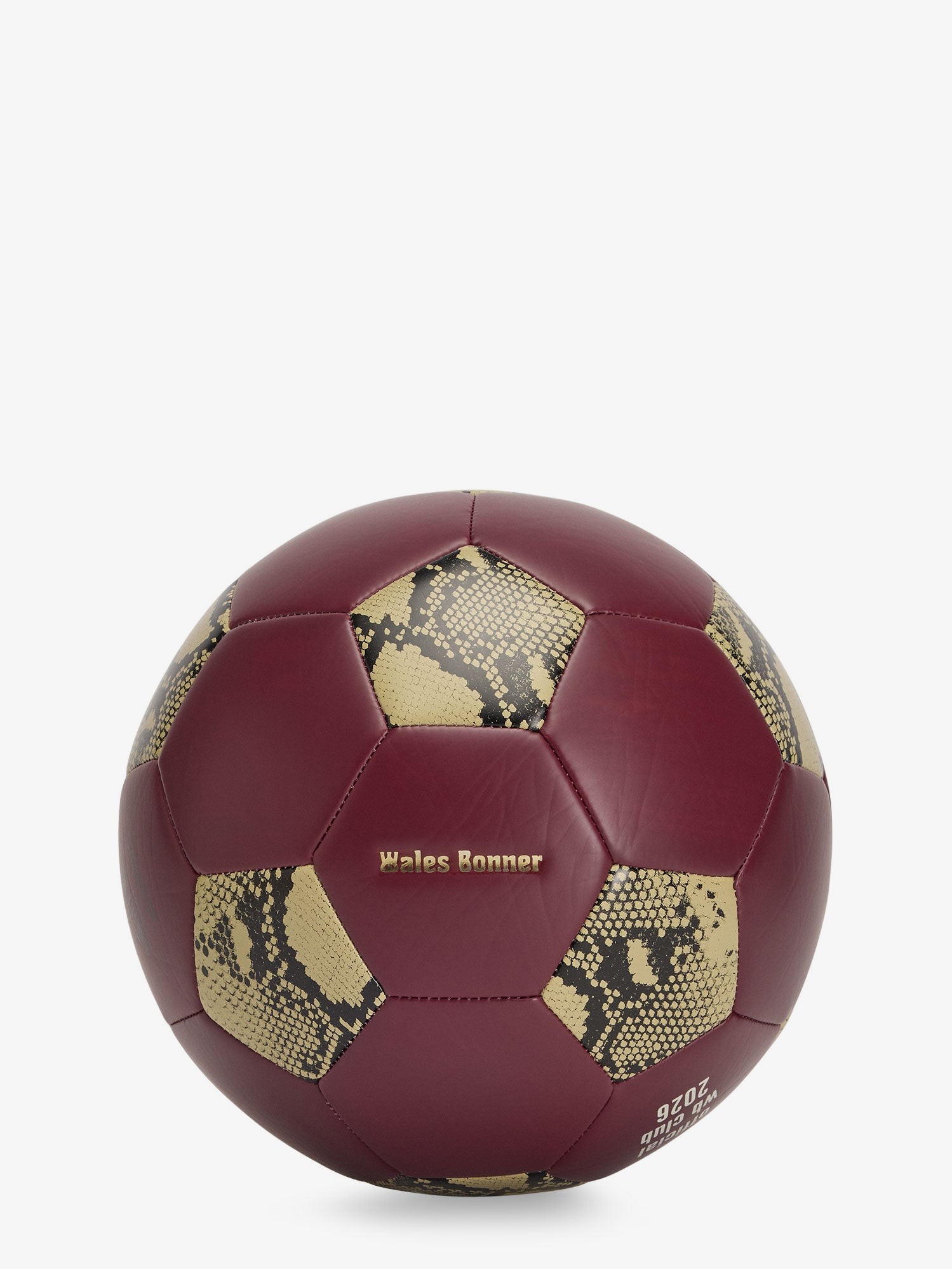 Soccer ball made from recycled material - Image 3