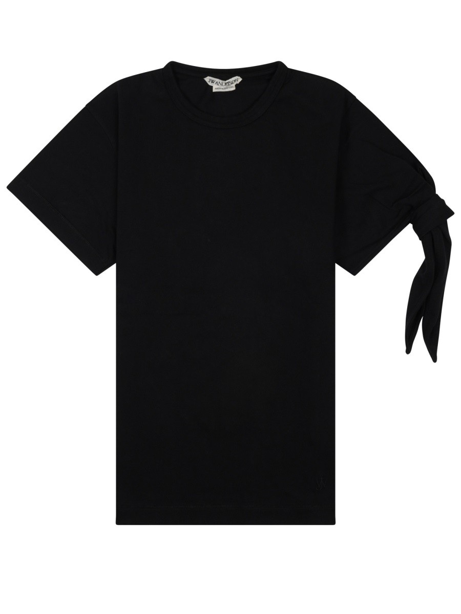 T-SHIRT CON NODO