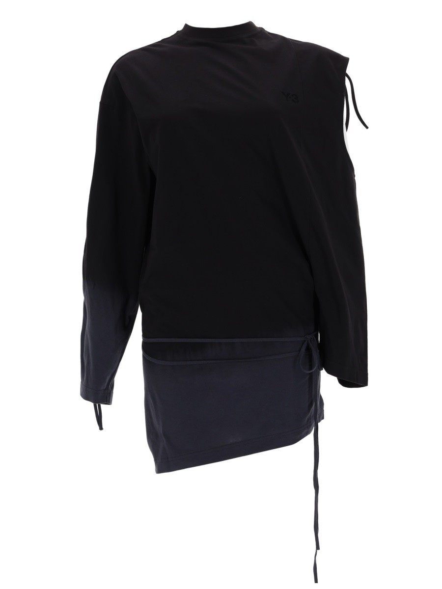 T-SHIRT WITH CUT-OUT DETAIL