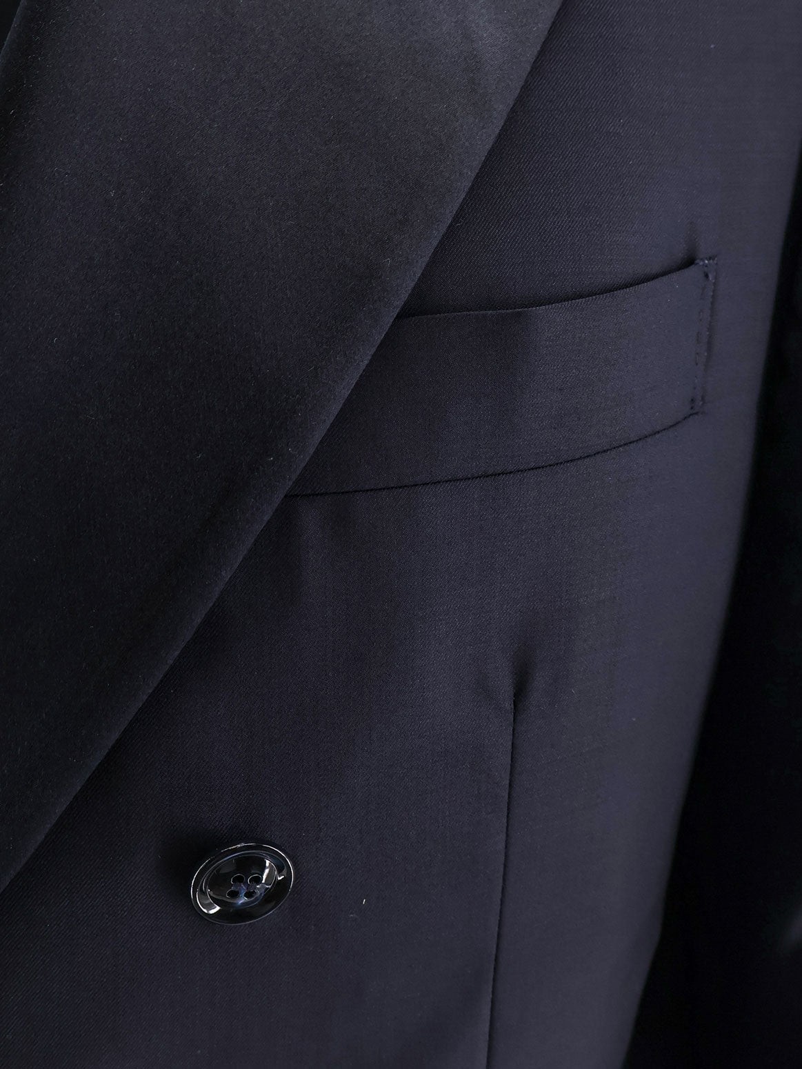 Virgin wool and silk tuxedo - Image 3